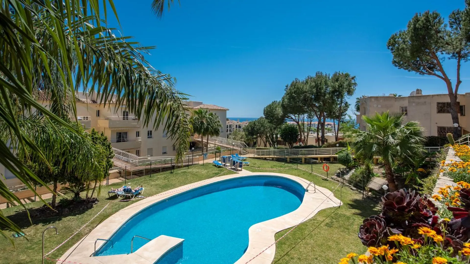 Beach And Sea View In Riviera Del Sol 말라가